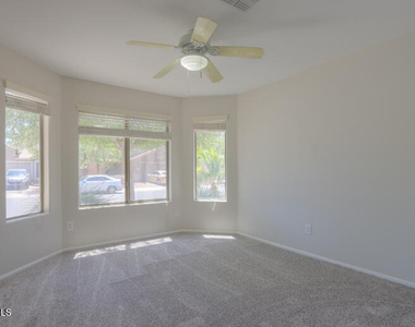 41740 W Sunland Drive - Photo Thumbnail 23