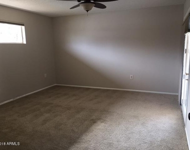 801 E Campus Drive - Photo Thumbnail 9