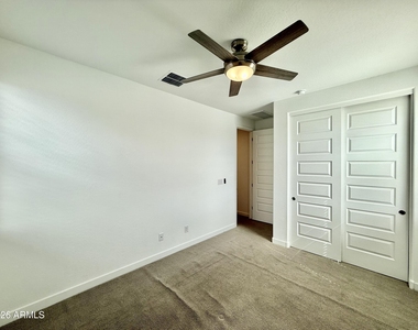 9923 E Tillman Avenue - Photo Thumbnail 17