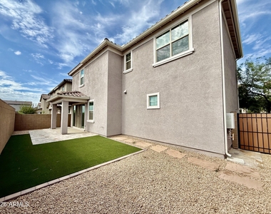9923 E Tillman Avenue - Photo Thumbnail 2