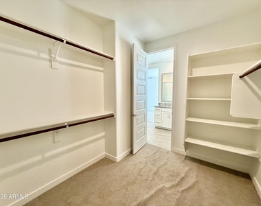 9923 E Tillman Avenue - Photo Thumbnail 24