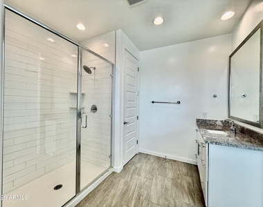 9923 E Tillman Avenue - Photo Thumbnail 25
