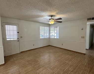 5653 W Hatcher Road - Photo Thumbnail 3