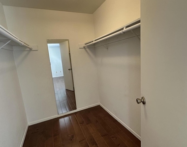 5653 W Hatcher Road - Photo Thumbnail 13