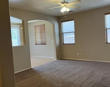 19165 N Ventana Lane - Photo Thumbnail 10