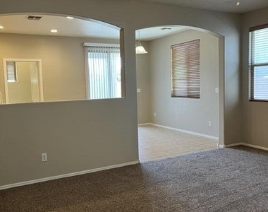19165 N Ventana Lane - Photo Thumbnail 11