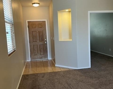 19165 N Ventana Lane - Photo Thumbnail 12