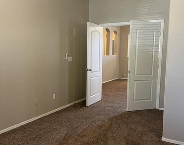 19165 N Ventana Lane - Photo Thumbnail 18