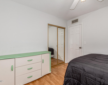 6243 W Cholla Street - Photo Thumbnail 30