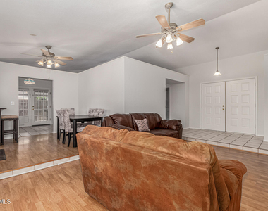 6243 W Cholla Street - Photo Thumbnail 4