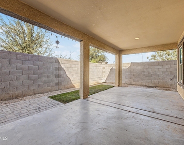 16332 W Moreland Street - Photo Thumbnail 28