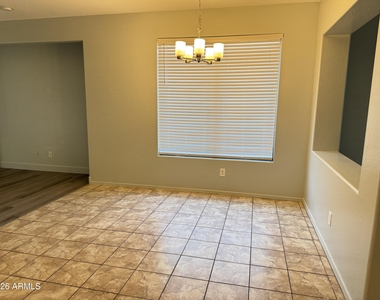11562 W La Reata Avenue - Photo Thumbnail 3