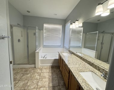 11562 W La Reata Avenue - Photo Thumbnail 14