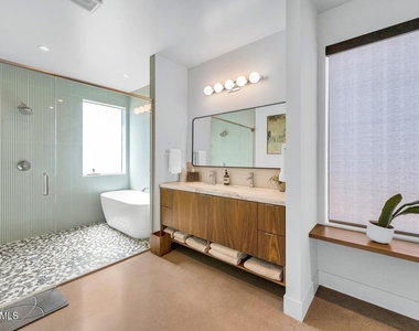 75 E Griswold Road - Photo Thumbnail 18