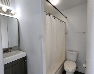 1618 W Gardenia Drive - Photo Thumbnail 18