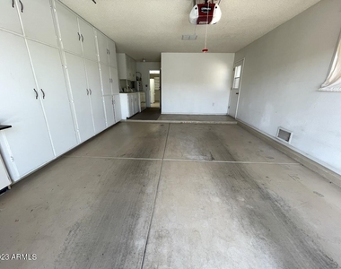 16810 N Boswell Boulevard - Photo Thumbnail 24