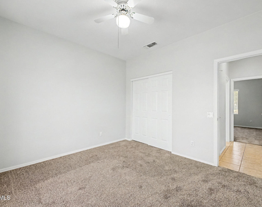 405 W Primoroso Drive - Photo Thumbnail 21