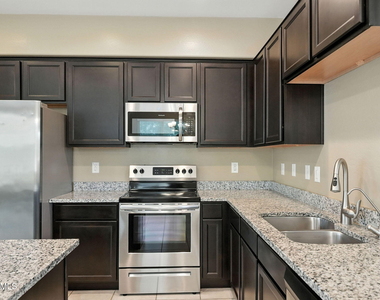 240 W Juniper Avenue - Photo Thumbnail 8