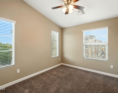 240 W Juniper Avenue - Photo Thumbnail 15
