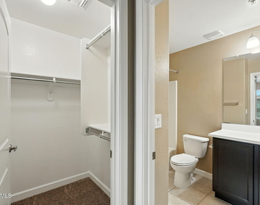 240 W Juniper Avenue - Photo Thumbnail 22