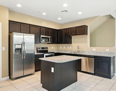 240 W Juniper Avenue - Photo Thumbnail 3