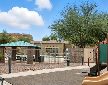 240 W Juniper Avenue - Photo Thumbnail 32