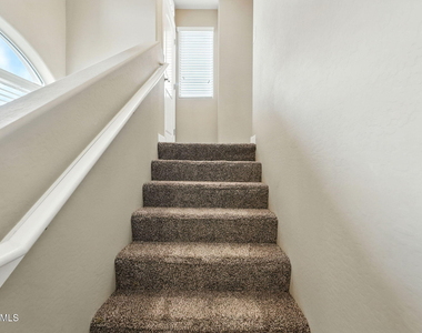 240 W Juniper Avenue - Photo Thumbnail 13