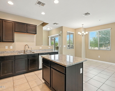 240 W Juniper Avenue - Photo Thumbnail 4