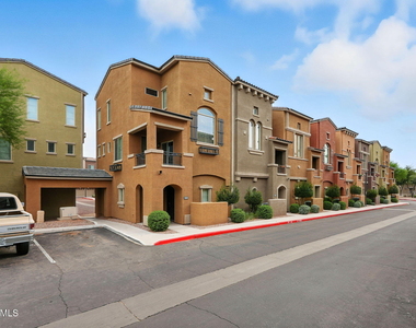 240 W Juniper Avenue - Photo Thumbnail 34