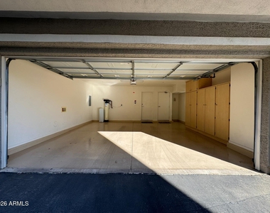 2402 E 5th Street - Photo Thumbnail 4