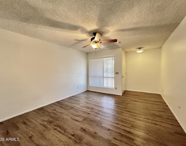 2043 E Jerome Avenue - Photo Thumbnail 1