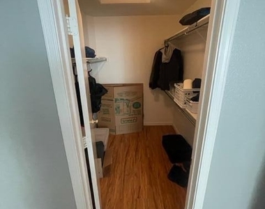 9313 W Ross Avenue - Photo Thumbnail 12