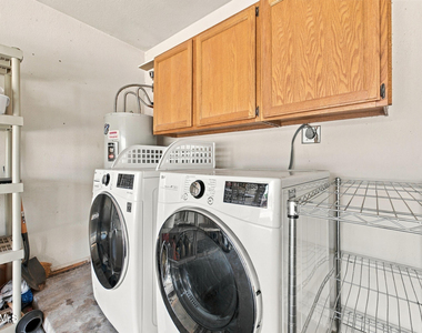 10720 E Clinton Street - Photo Thumbnail 14