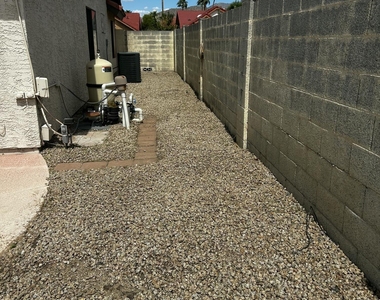 11127 E Clinton Street - Photo Thumbnail 31