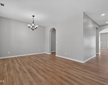 14459 N 135th Drive - Photo Thumbnail 6