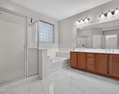 14459 N 135th Drive - Photo Thumbnail 25
