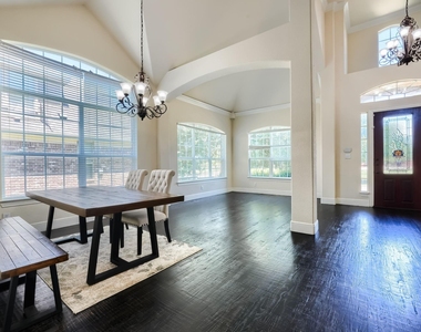 10510 Toffenham Drive - Photo Thumbnail 8