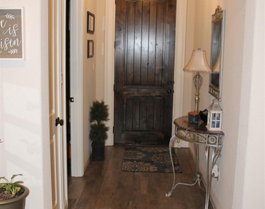 4011 Gallivant Drive - Photo Thumbnail 3