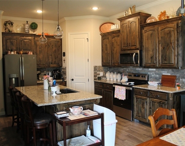 4011 Gallivant Drive - Photo Thumbnail 14