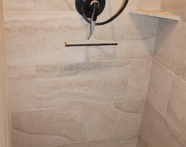 4011 Gallivant Drive - Photo Thumbnail 10