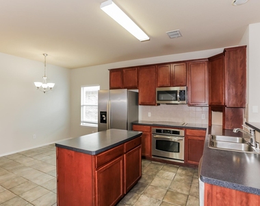 7439 Gallo - Photo Thumbnail 4