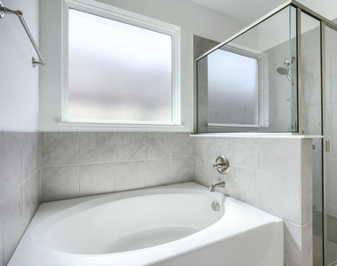 2532 Blackpool Court - Photo Thumbnail 21