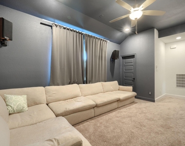 2532 Blackpool Court - Photo Thumbnail 25