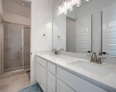 2532 Blackpool Court - Photo Thumbnail 13