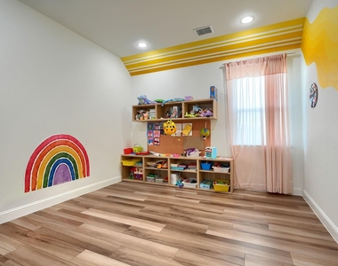 2532 Blackpool Court - Photo Thumbnail 16