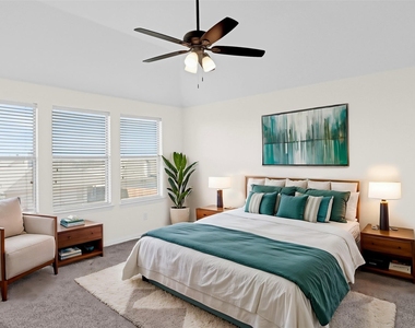 325 Highland Creek Drive - Photo Thumbnail 13