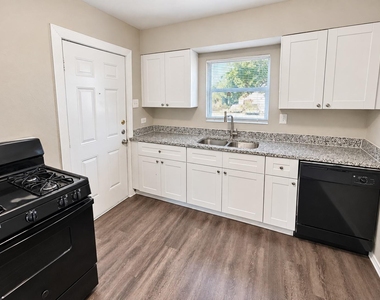 1514 Cedarcrest Drive - Photo Thumbnail 1