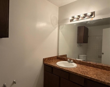 12480 Abrams Road - Photo Thumbnail 9