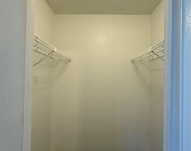 12480 Abrams Road - Photo Thumbnail 8
