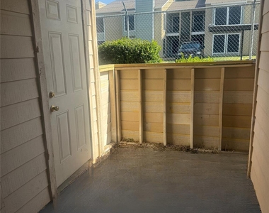 12480 Abrams Road - Photo Thumbnail 15